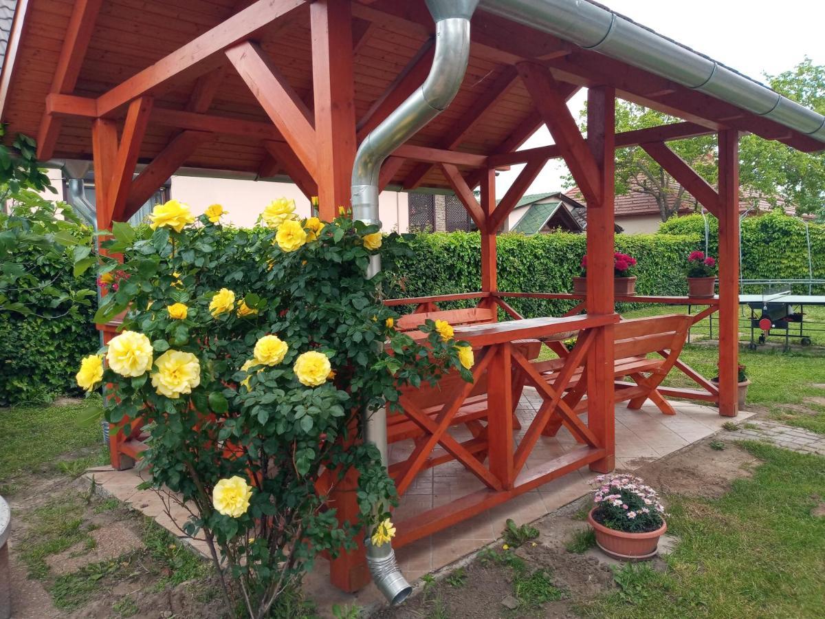 Napsugar Apartmanhaz Balatonlelle Ngoại thất bức ảnh