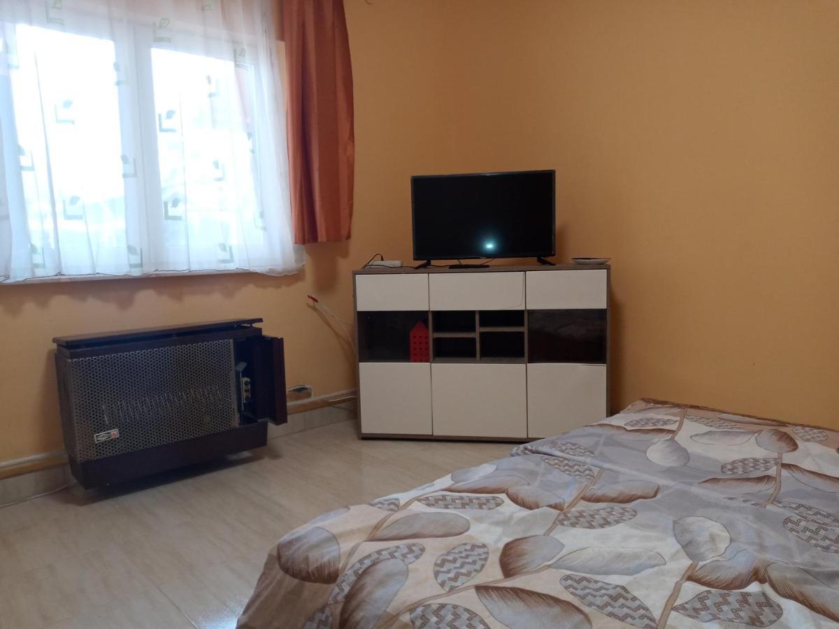Napsugar Apartmanhaz Balatonlelle Ngoại thất bức ảnh