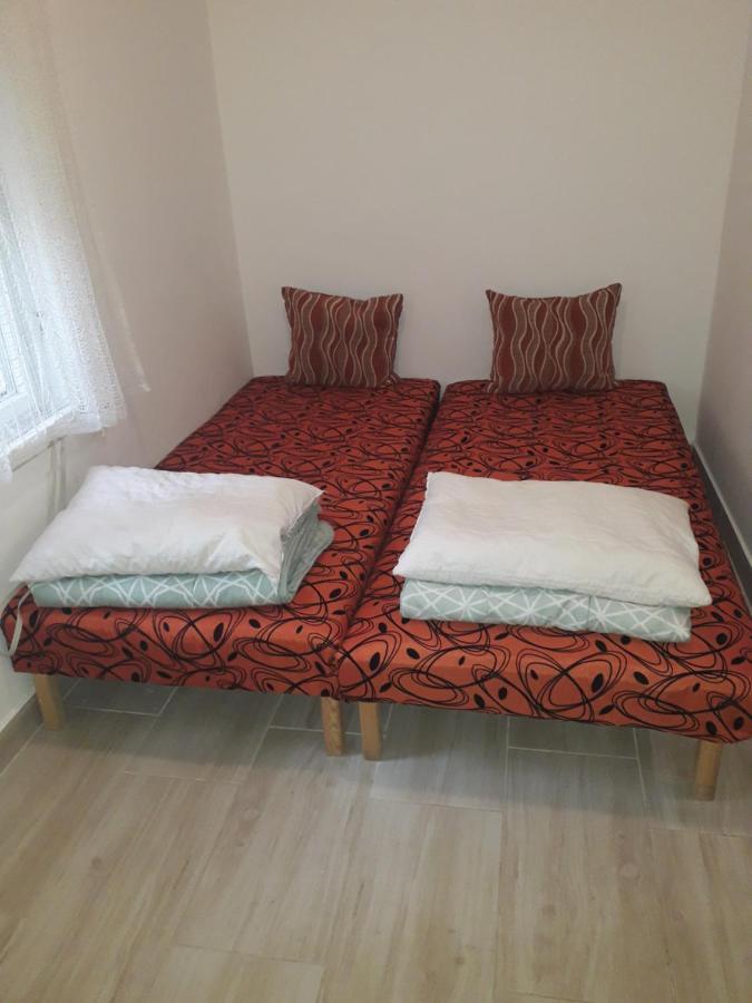 Napsugar Apartmanhaz Balatonlelle Ngoại thất bức ảnh