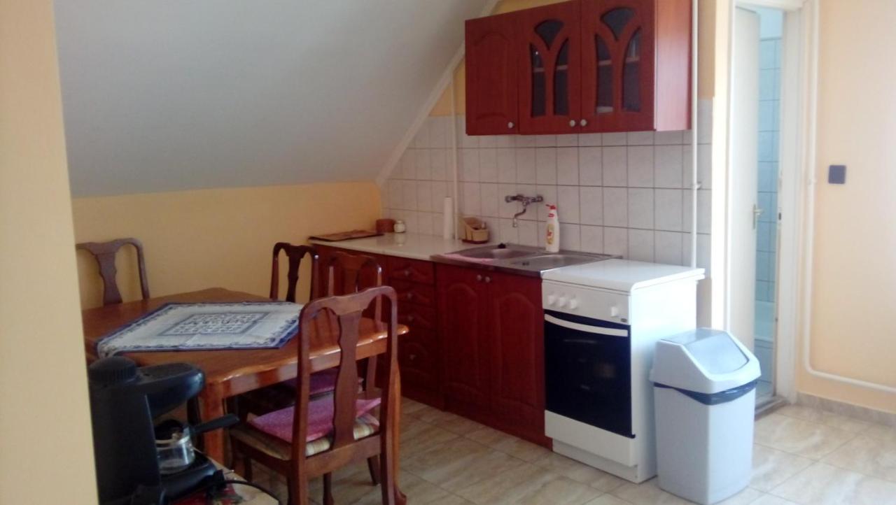 Napsugar Apartmanhaz Balatonlelle Ngoại thất bức ảnh