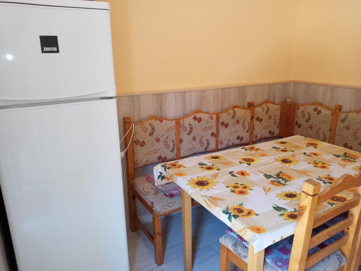 Napsugar Apartmanhaz Balatonlelle Ngoại thất bức ảnh