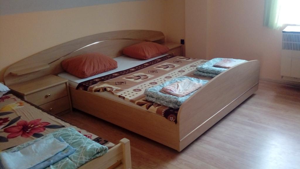 Napsugar Apartmanhaz Balatonlelle Ngoại thất bức ảnh
