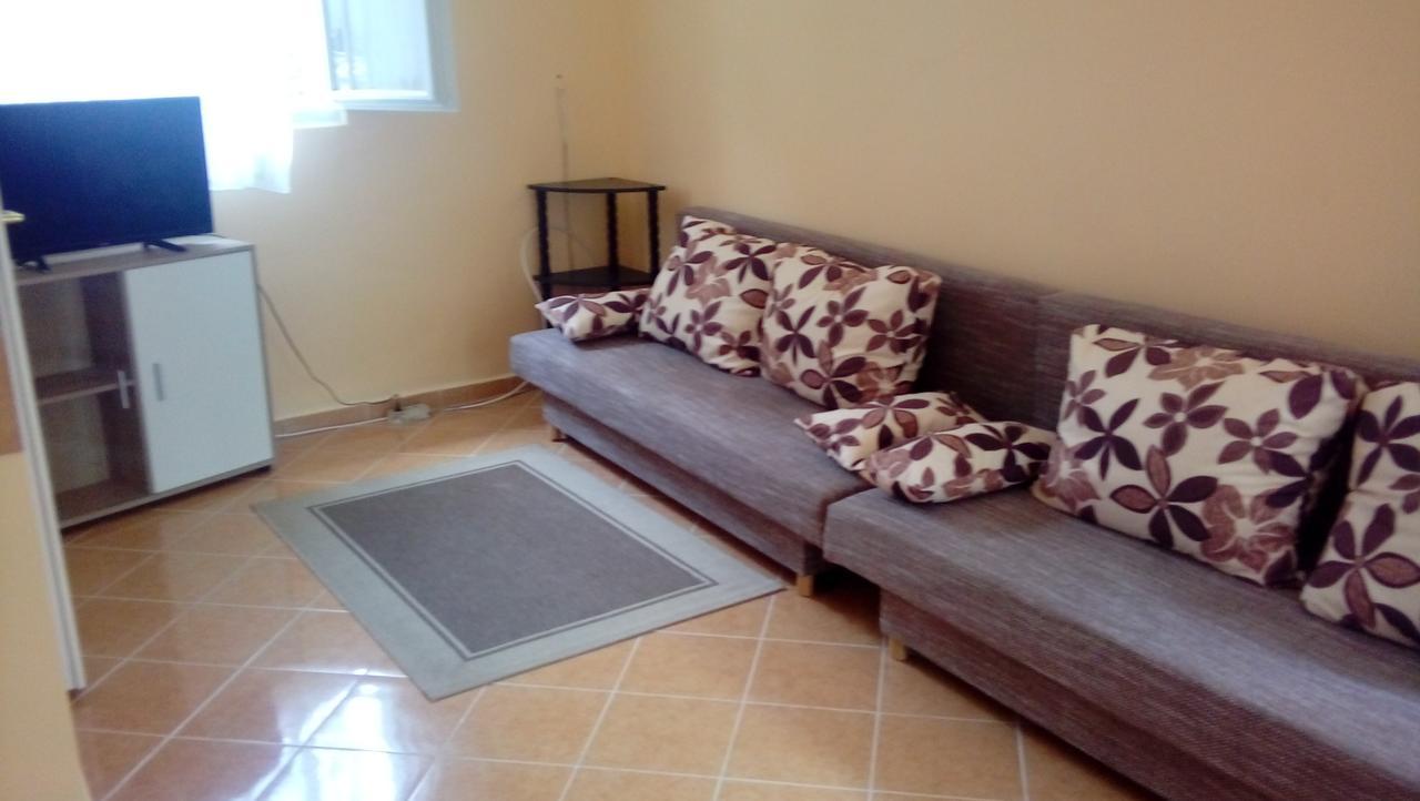 Napsugar Apartmanhaz Balatonlelle Ngoại thất bức ảnh